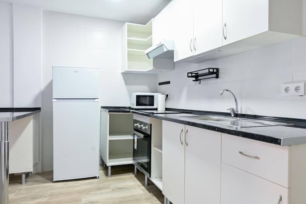 For Acogedor Temporal De Un En Chamartin Mma322a Apartamento *