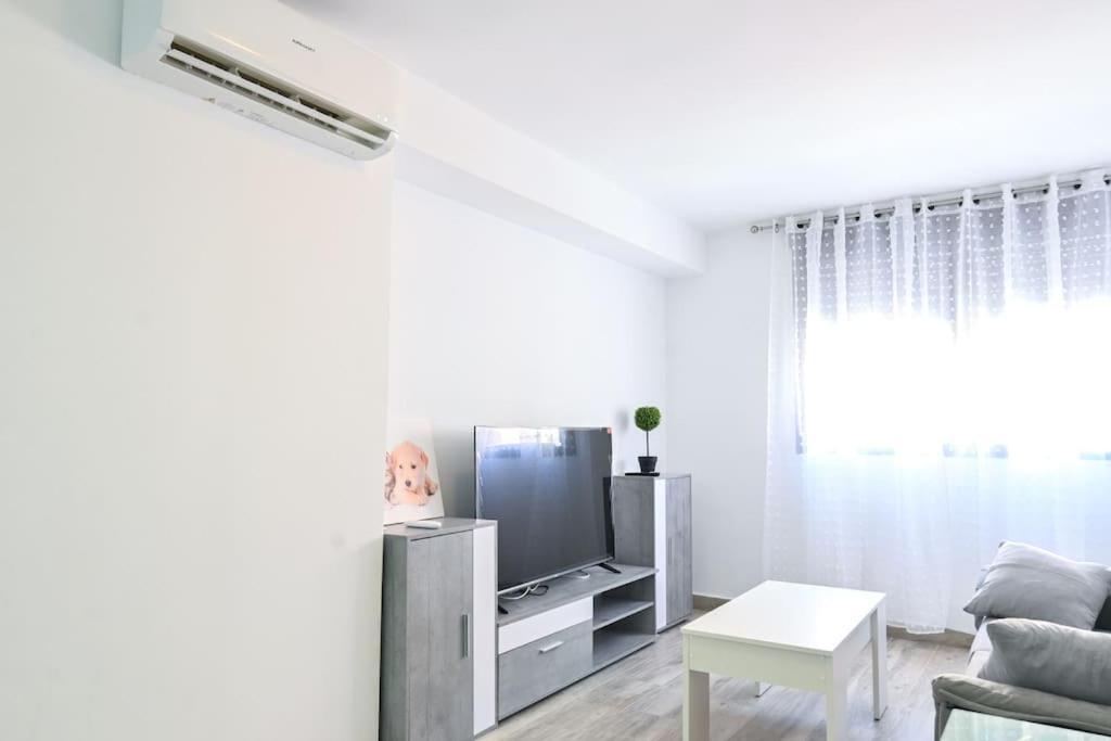 Apartamento For Acogedor Temporal De Un En Chamartin Mma322a *